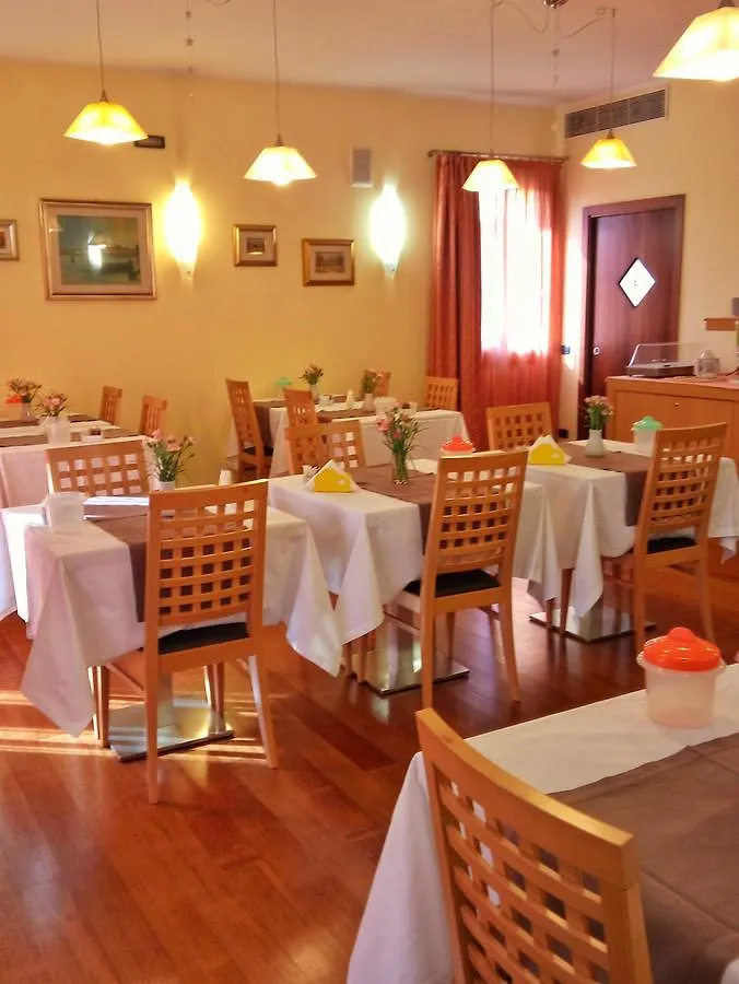 Hotel C25 Ponzano Veneto 3*,